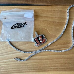 GLD NFL Licensed Cincinnati Bengals Pendant & 20” Chain